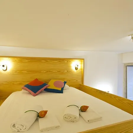 Apartment 45 Flores: Rua Das Flores/s.bento Porto