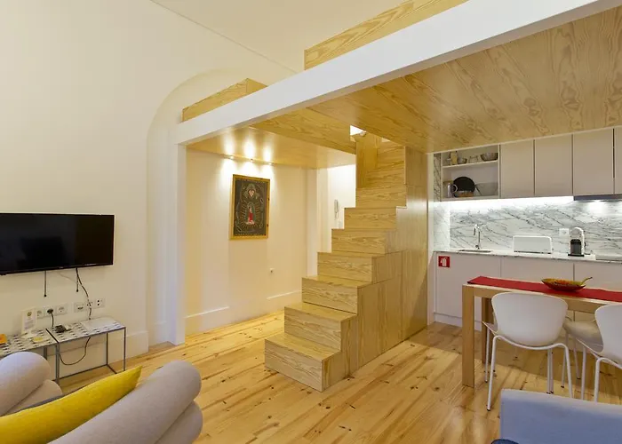 45 Flores: Rua Das Flores/s.bento Apartment Porto